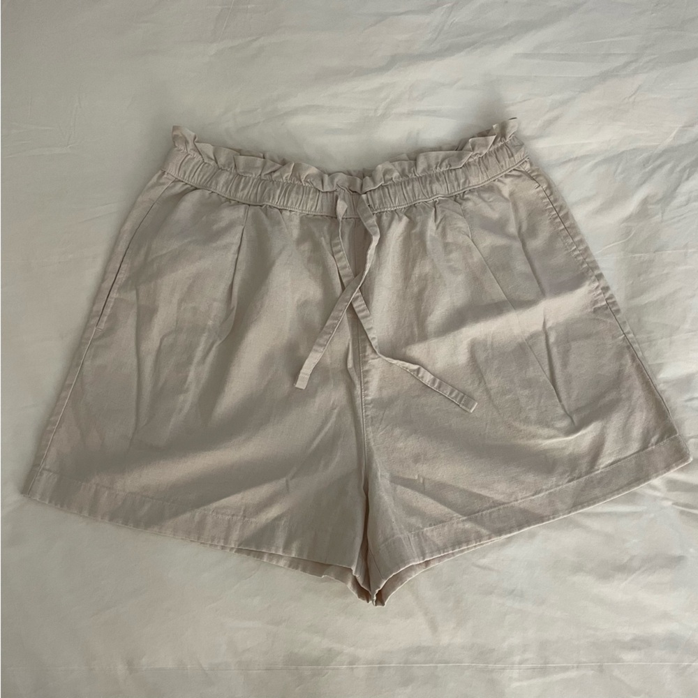 Uniqlo Linen Shorts - Medium